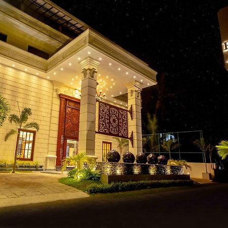 Polhena Grand Resort & Banquet マータラ エクステリア 写真