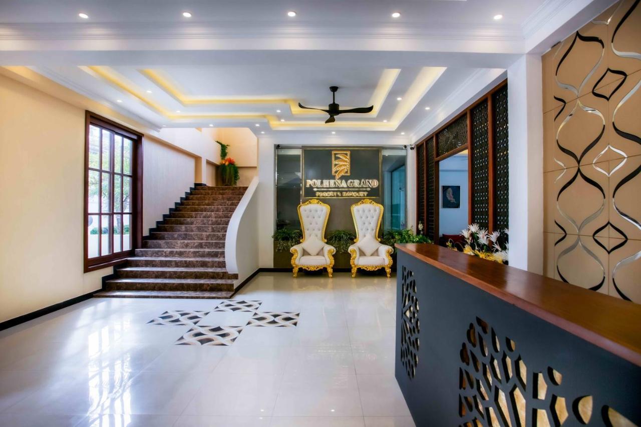 Polhena Grand Resort & Banquet マータラ エクステリア 写真