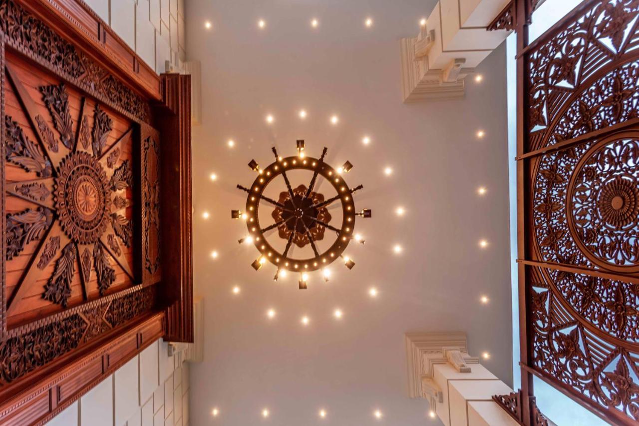Polhena Grand Resort & Banquet マータラ エクステリア 写真