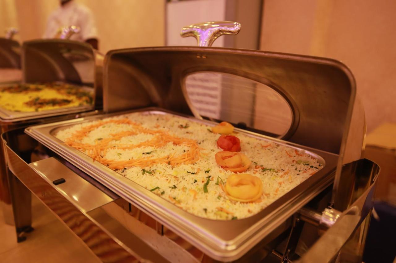 Polhena Grand Resort & Banquet マータラ エクステリア 写真